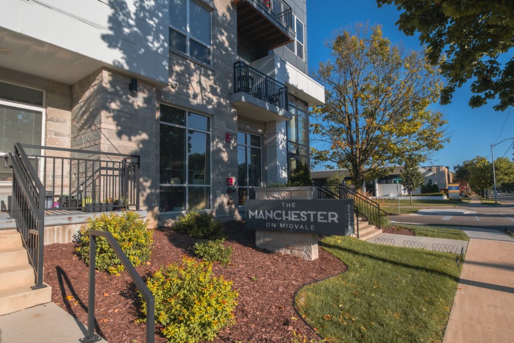 The Manchester-8